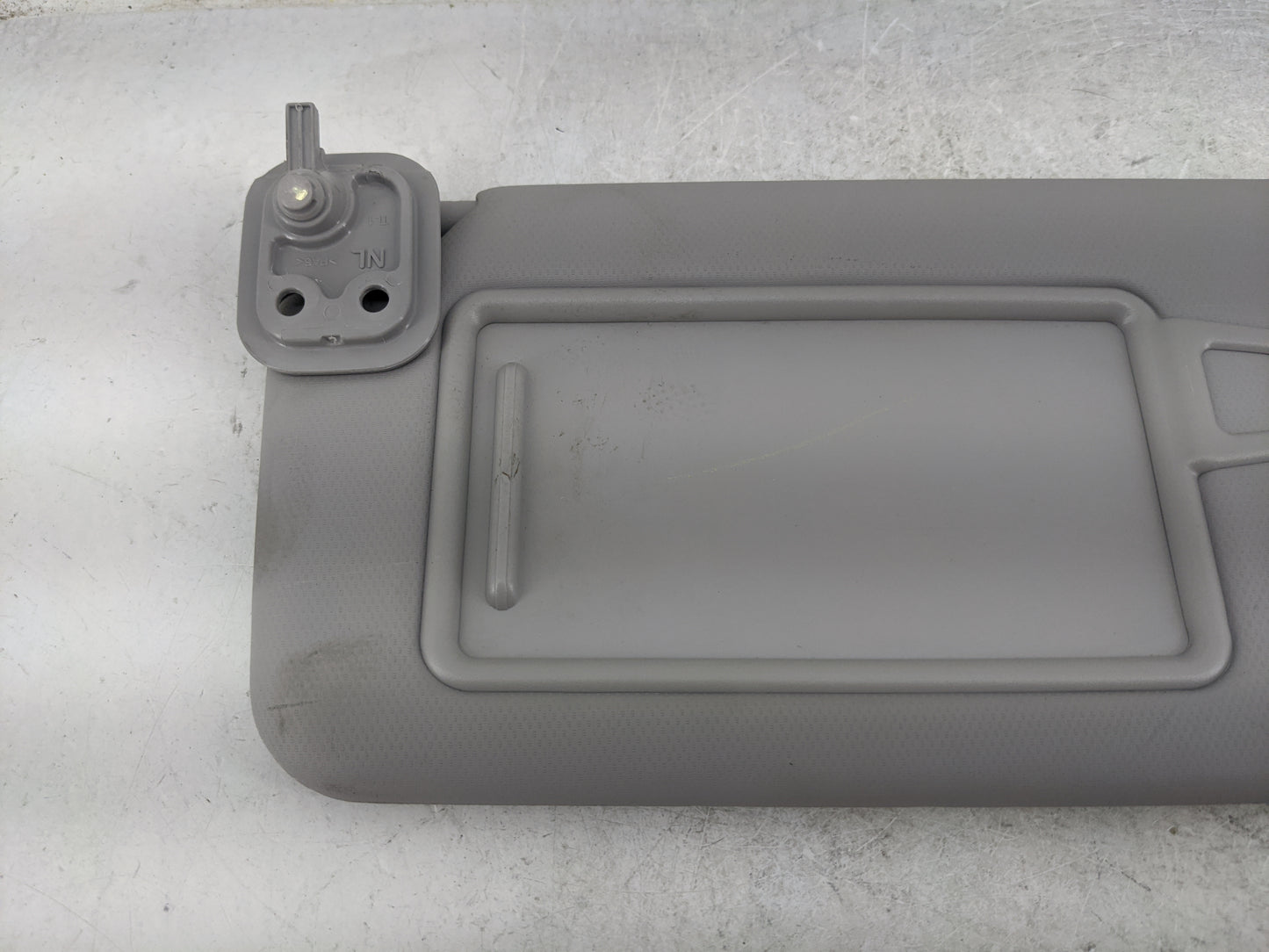 2016-2018 Hyundai Tucson Sun Visor Shade Replacement Driver Left Mirror Fits Fits 2016 2017 2018 OEM Used Auto Parts - Oemus