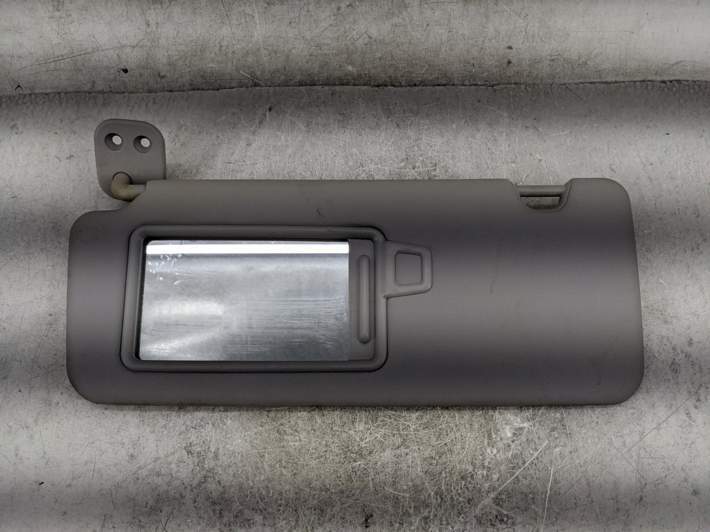 2016-2018 Hyundai Tucson Sun Visor Shade Replacement Driver Left Mirror Fits Fits 2016 2017 2018 OEM Used Auto Parts - Oemus