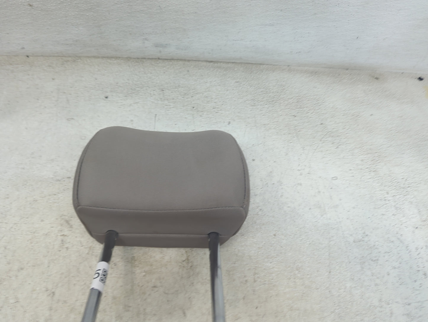 2016 Hyundai Tucson Headrest Head Rest Front Driver Passenger Seat Fits OEM Used Auto Parts - Oemusedautoparts1.com