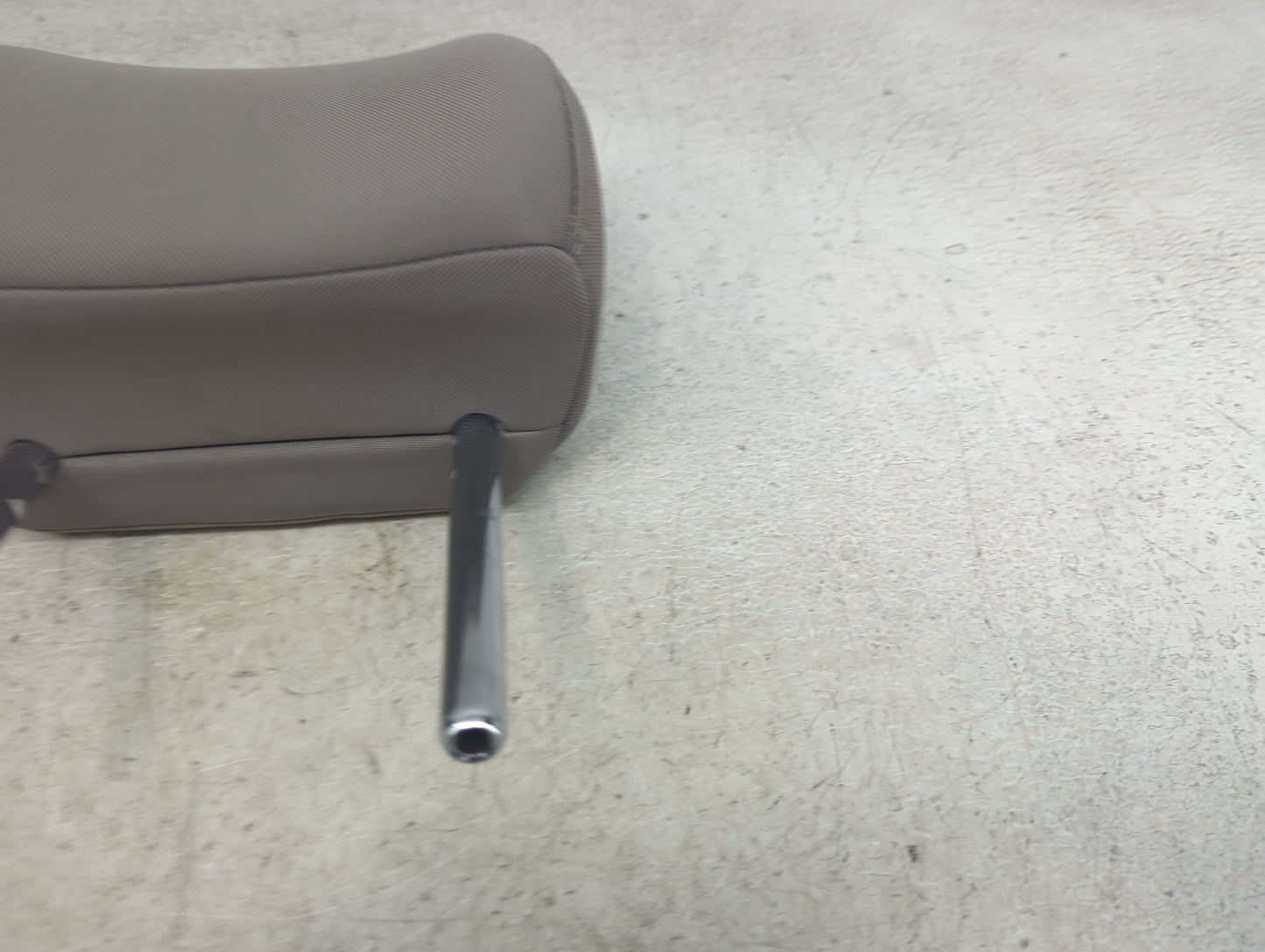 2016 Hyundai Tucson Headrest Head Rest Front Driver Passenger Seat Fits OEM Used Auto Parts - Oemusedautoparts1.com