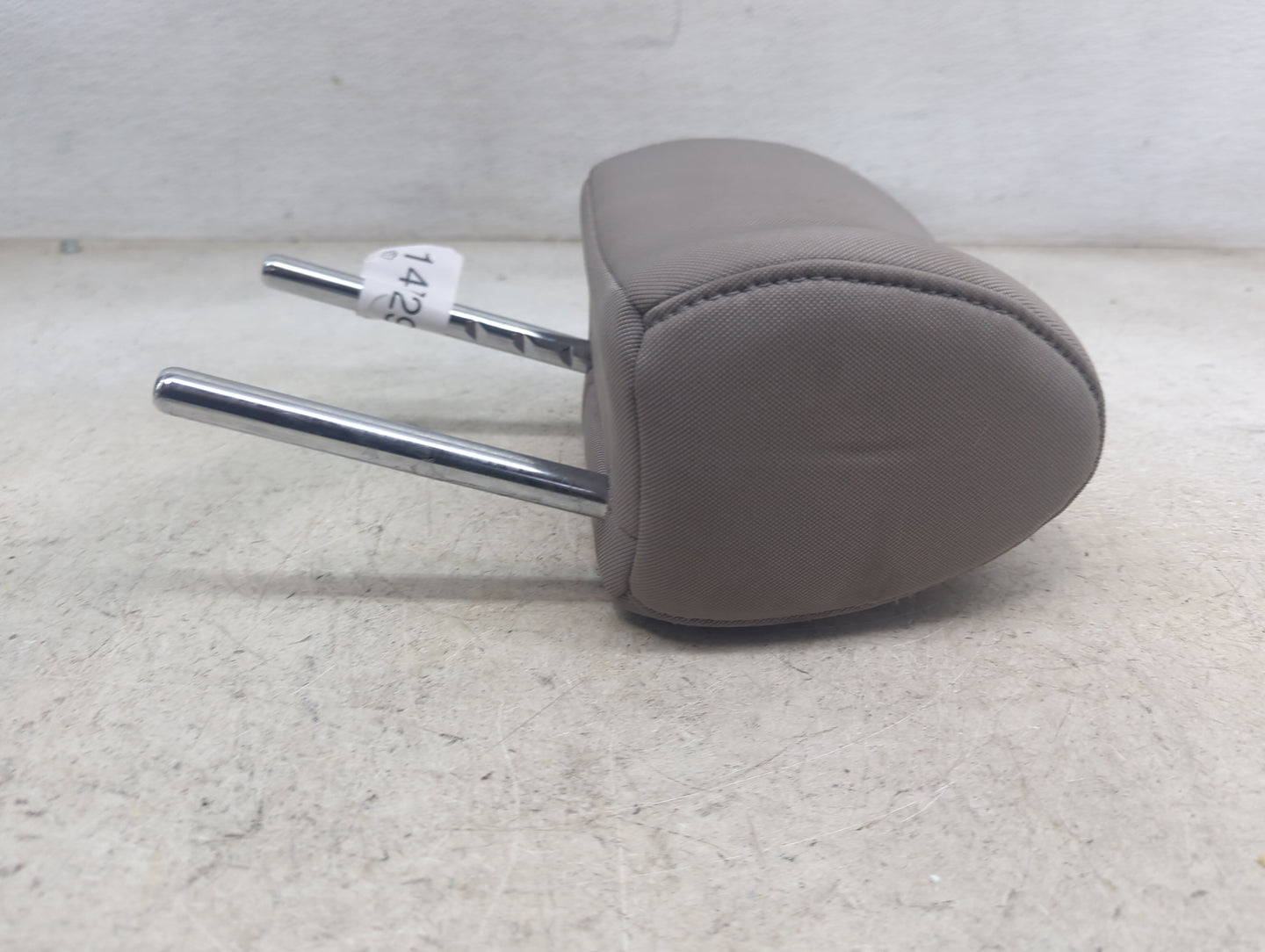 Hyundai Tucson Headrest Head Rest Front Driver Seat Gray 1472980 - Oemusedautoparts1.com