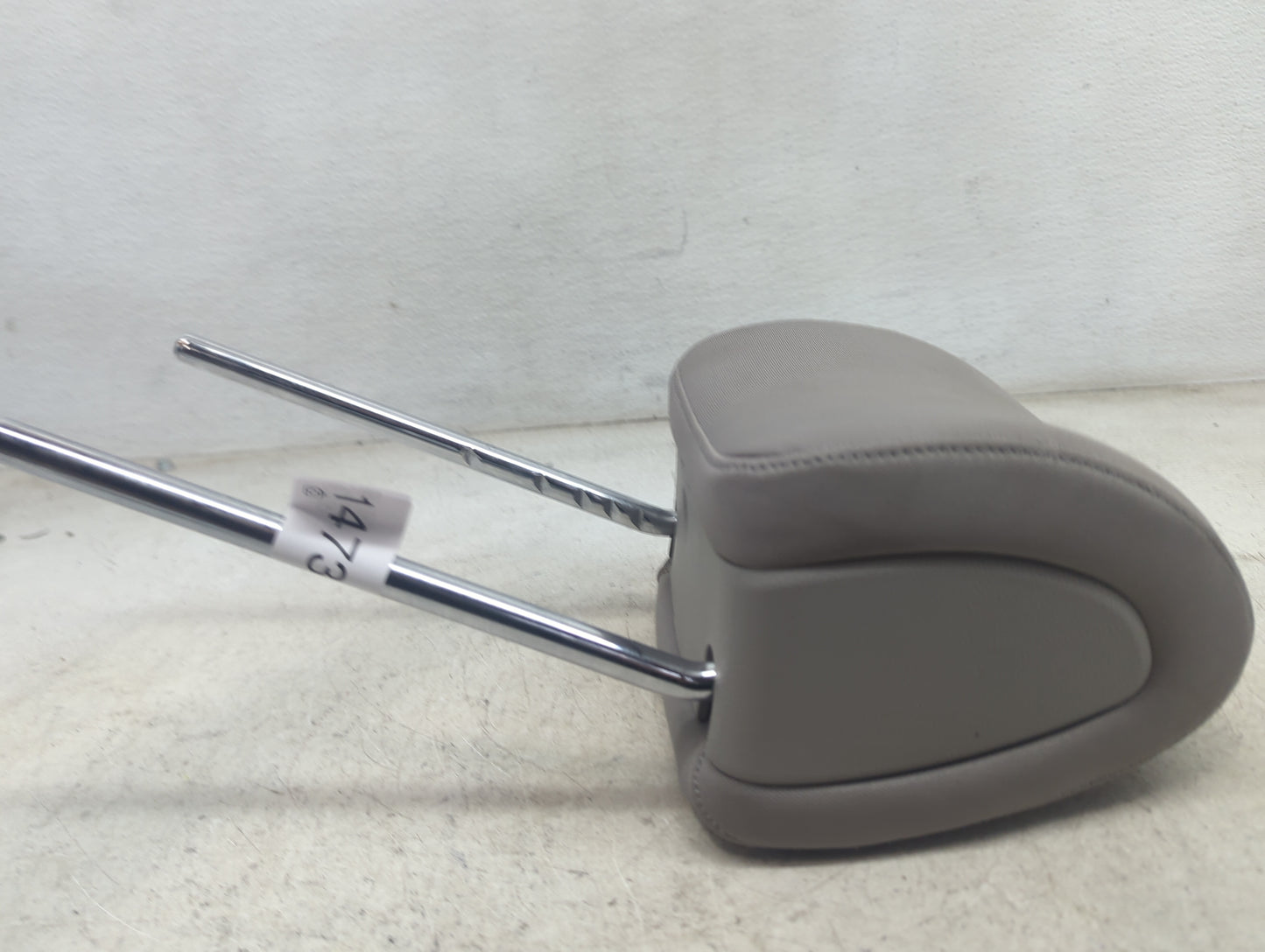2016 Hyundai Tucson Headrest Head Rest Front Driver Passenger Seat Fits OEM Used Auto Parts - Oemusedautoparts1.com