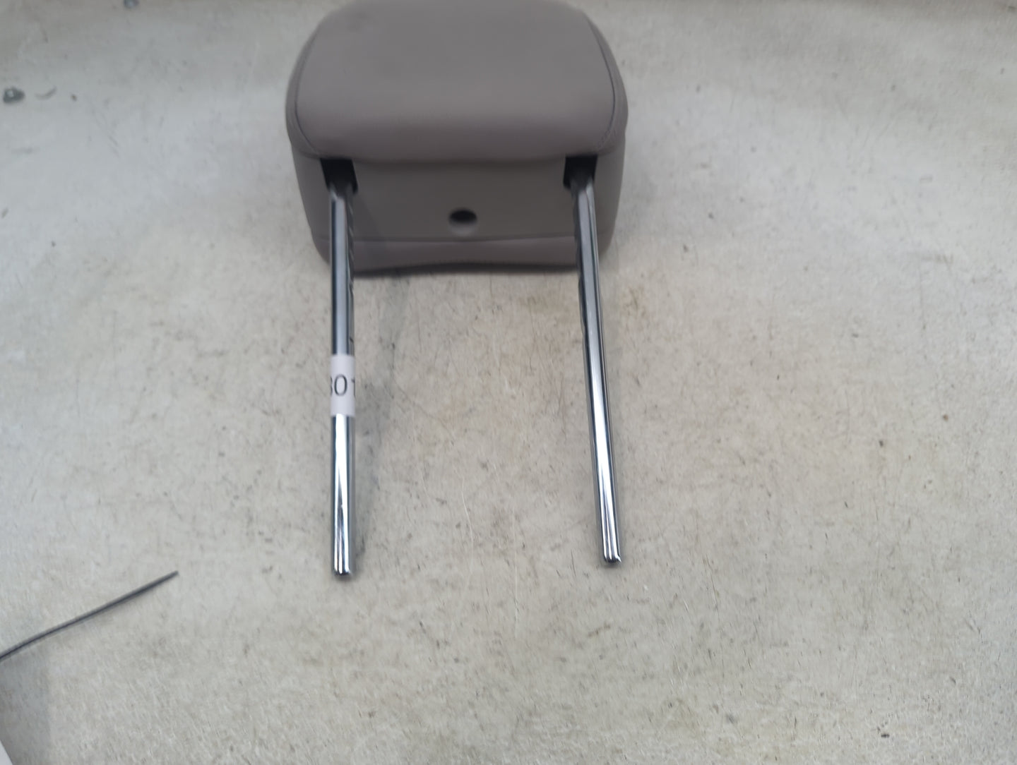 2016 Hyundai Tucson Headrest Head Rest Front Driver Passenger Seat Fits OEM Used Auto Parts - Oemusedautoparts1.com
