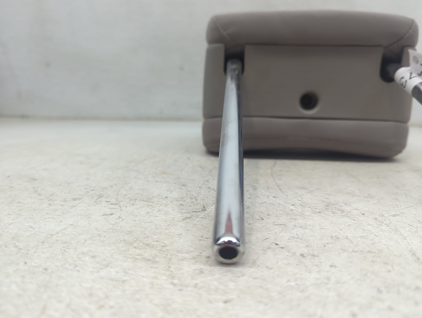 2016 Hyundai Tucson Headrest Head Rest Front Driver Seat Gray - Oemusedautoparts1.com