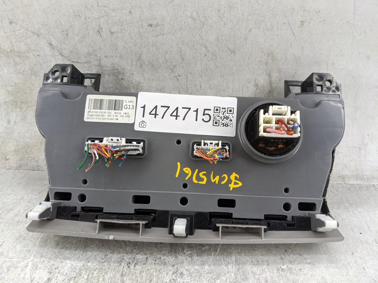2016-2018 Hyundai Tucson Climate Control Module Temperature AC/Heater Replacement P/N:97250-D3130-TGG 1511071200-002 Fits OE
