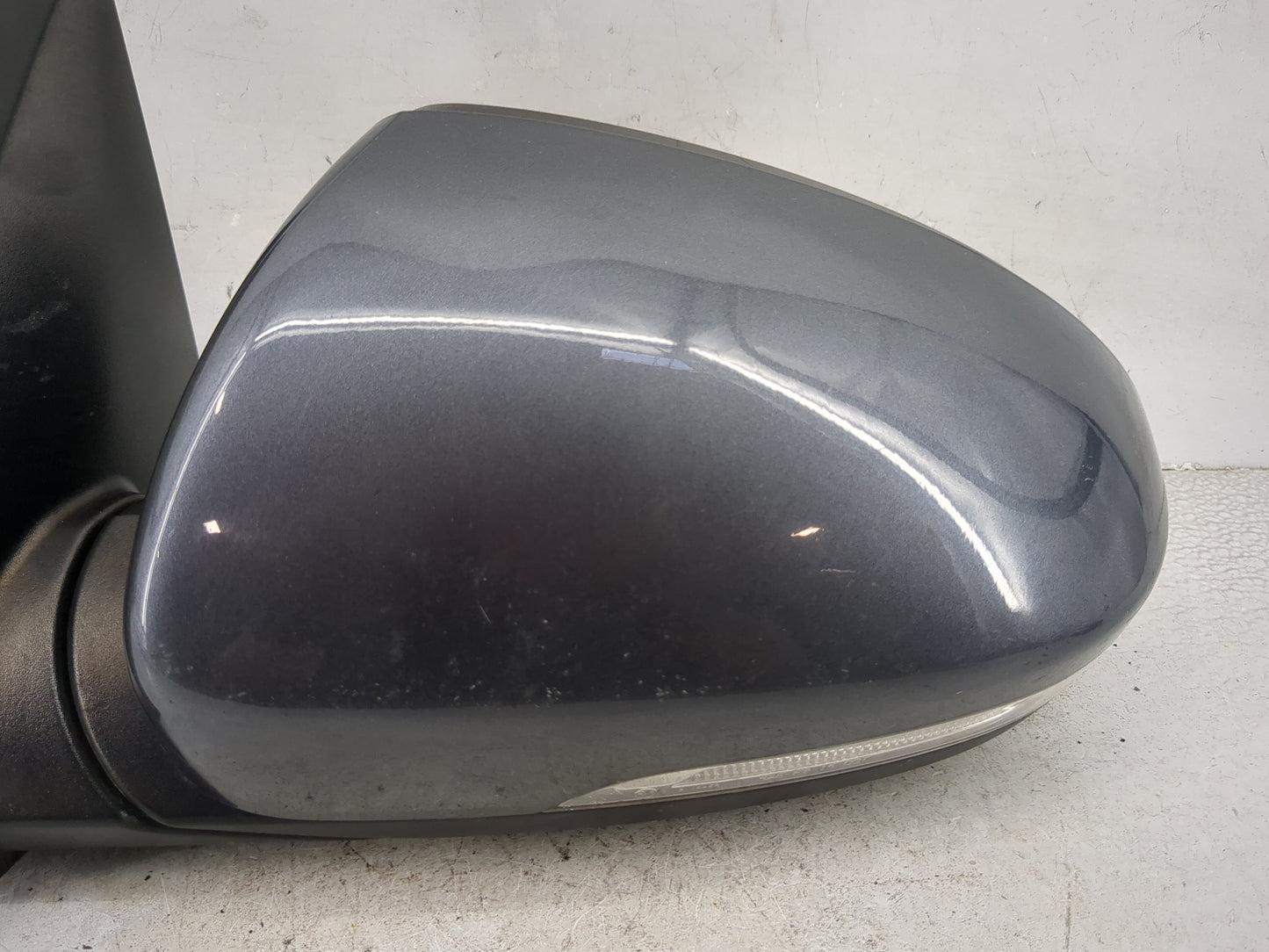 2016-2018 Hyundai Tucson Driver Side View Mirror - Left Door Mirror OEM Used - Oemusedautoparts1.com