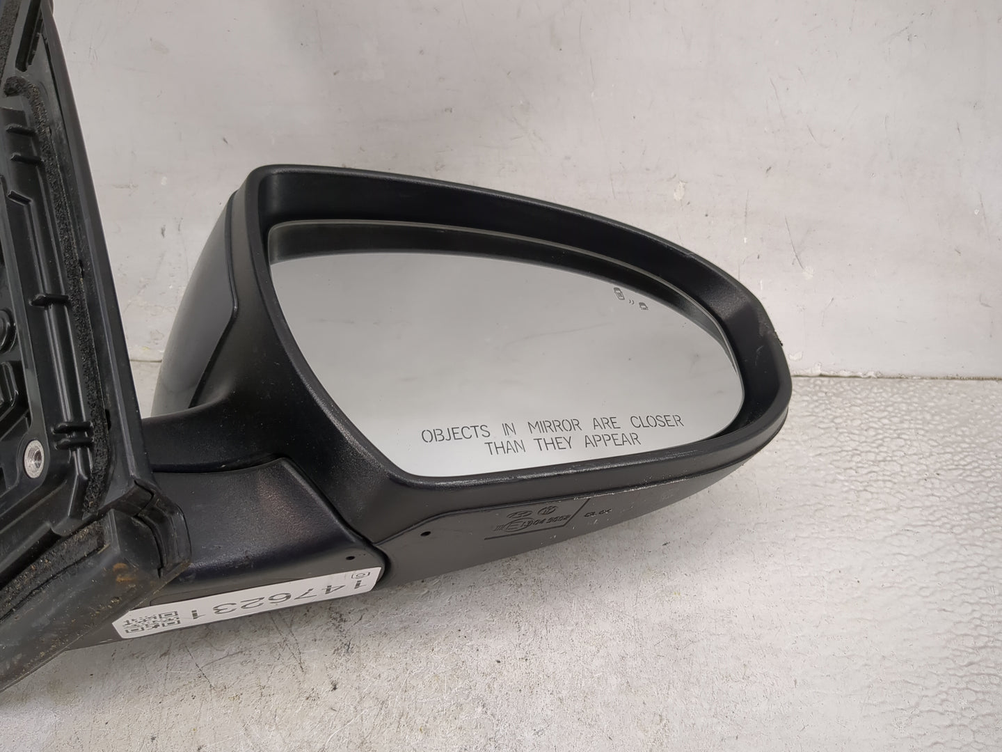2016-2018 Hyundai Tucson Passenger Side View Mirror - Right Door Mirror OEM Used - Oemusedautoparts1.com
