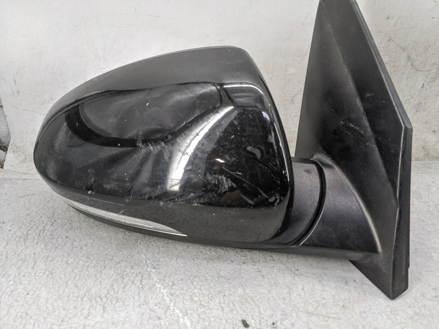 2016-2018 Hyundai Tucson Passenger Side View Mirror - Right Door Mirror OEM Used - Oemusedautoparts1.com