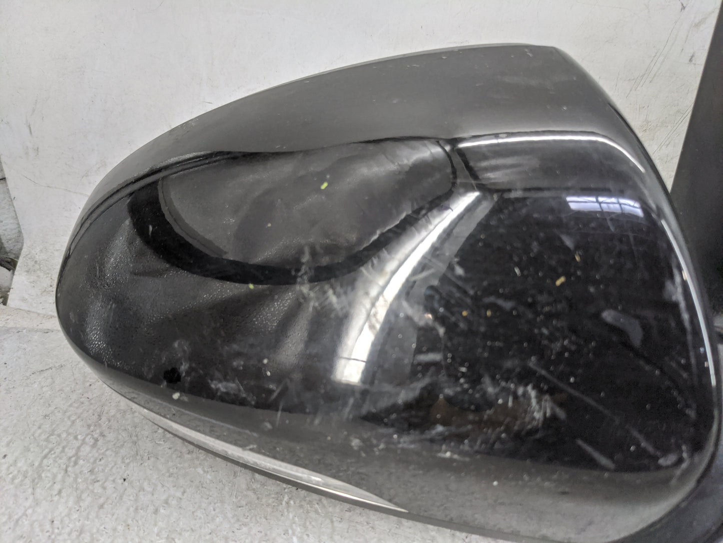 2016-2018 Hyundai Tucson Passenger Side View Mirror - Right Door Mirror OEM Used - Oemusedautoparts1.com