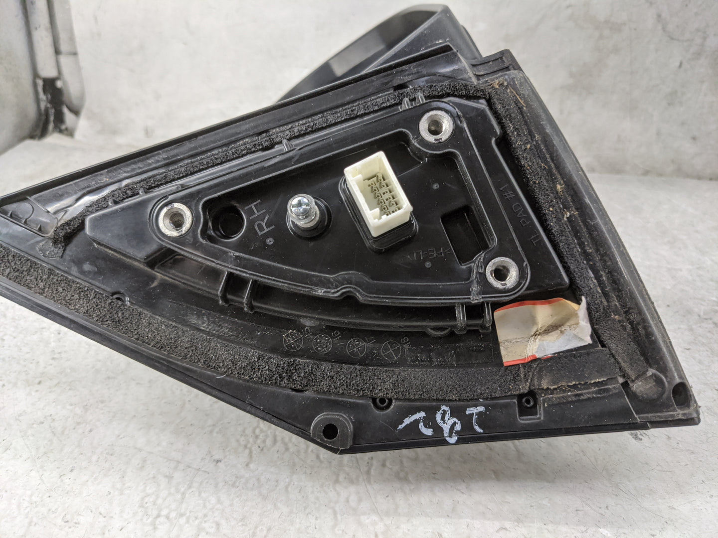 2016-2018 Hyundai Tucson Passenger Side View Mirror - Right Door Mirror OEM Used - Oemusedautoparts1.com