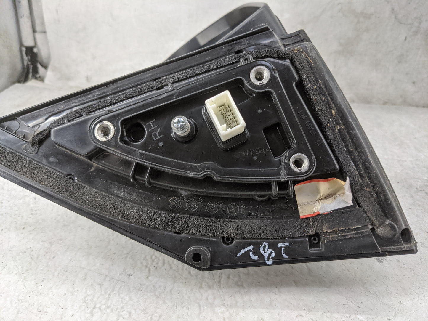 2016-2018 Hyundai Tucson Passenger Side View Mirror - Right Door Mirror OEM Used - Oemusedautoparts1.com