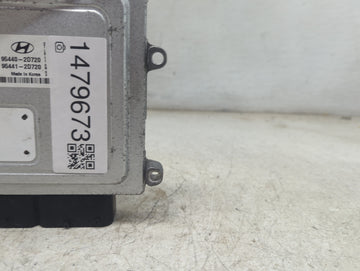 2016-2018 Hyundai Tucson PCM Engine Control Computer ECU ECM PCU OEM P/N:95440-2D720 95441-2D720 Fits Fits 2016 2017 2018 OEM Used Auto Parts