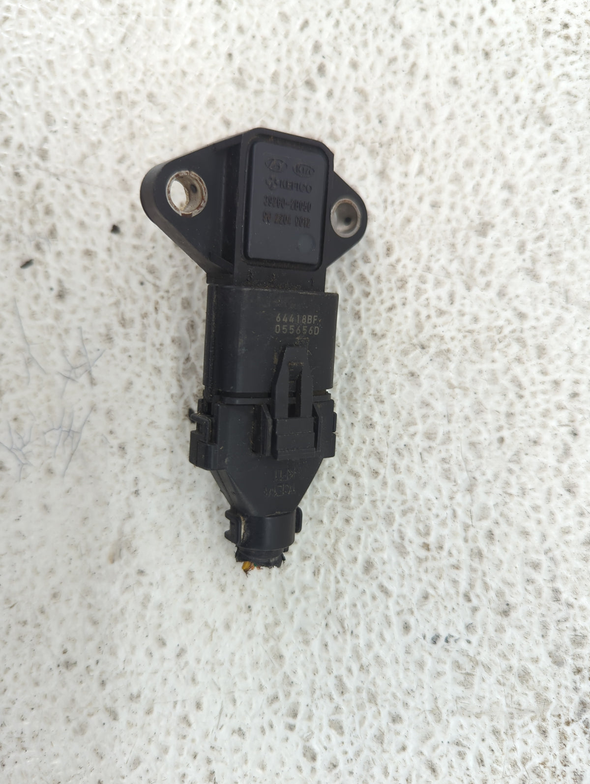 2015-2016 Hyundai Tucson Mass Air Flow Meter Maf Sensor 1487786 - Oemusedautoparts1.com