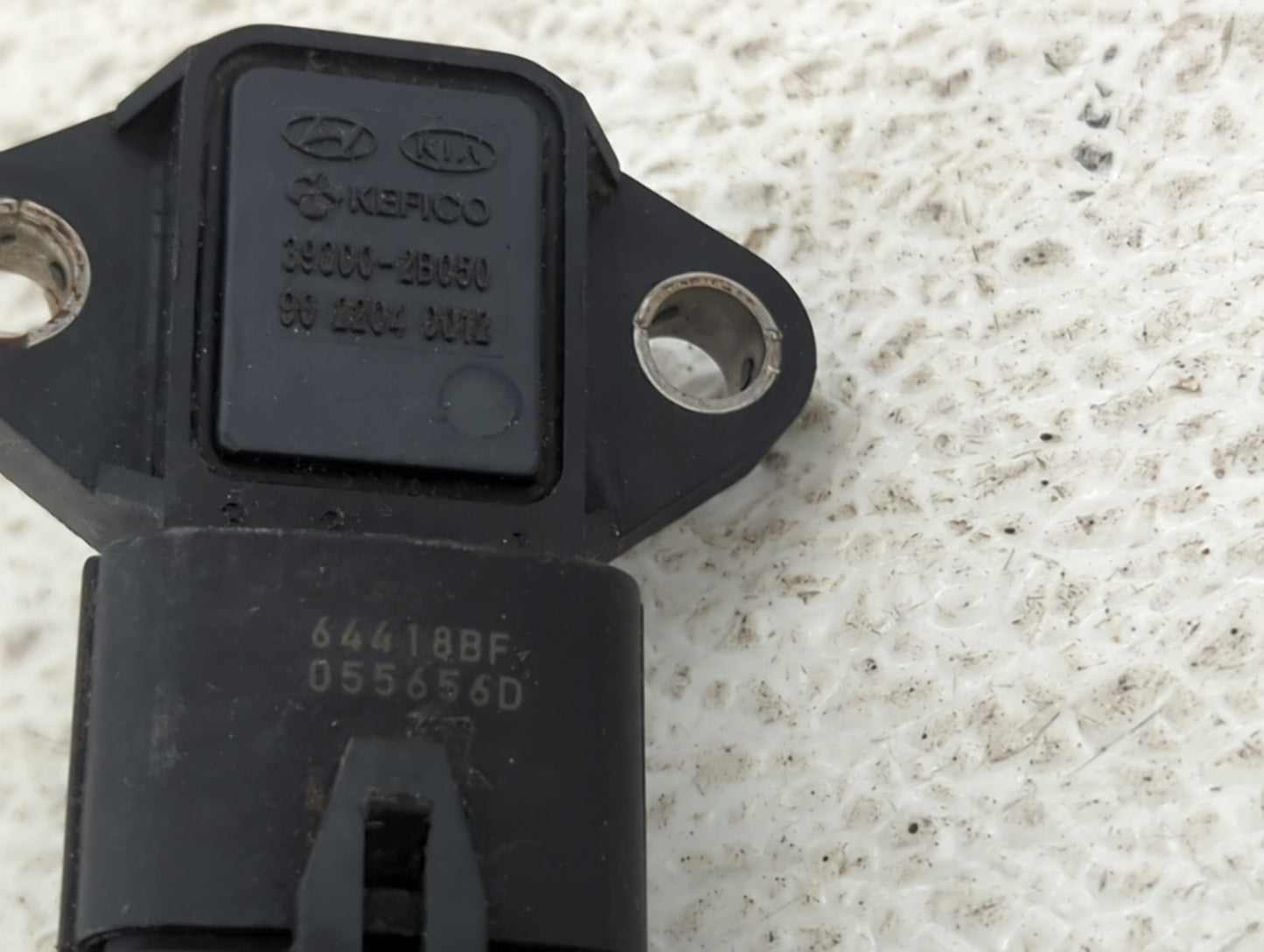 2015-2016 Hyundai Tucson Mass Air Flow Meter Maf 1487786 - Oemusedautoparts1.com