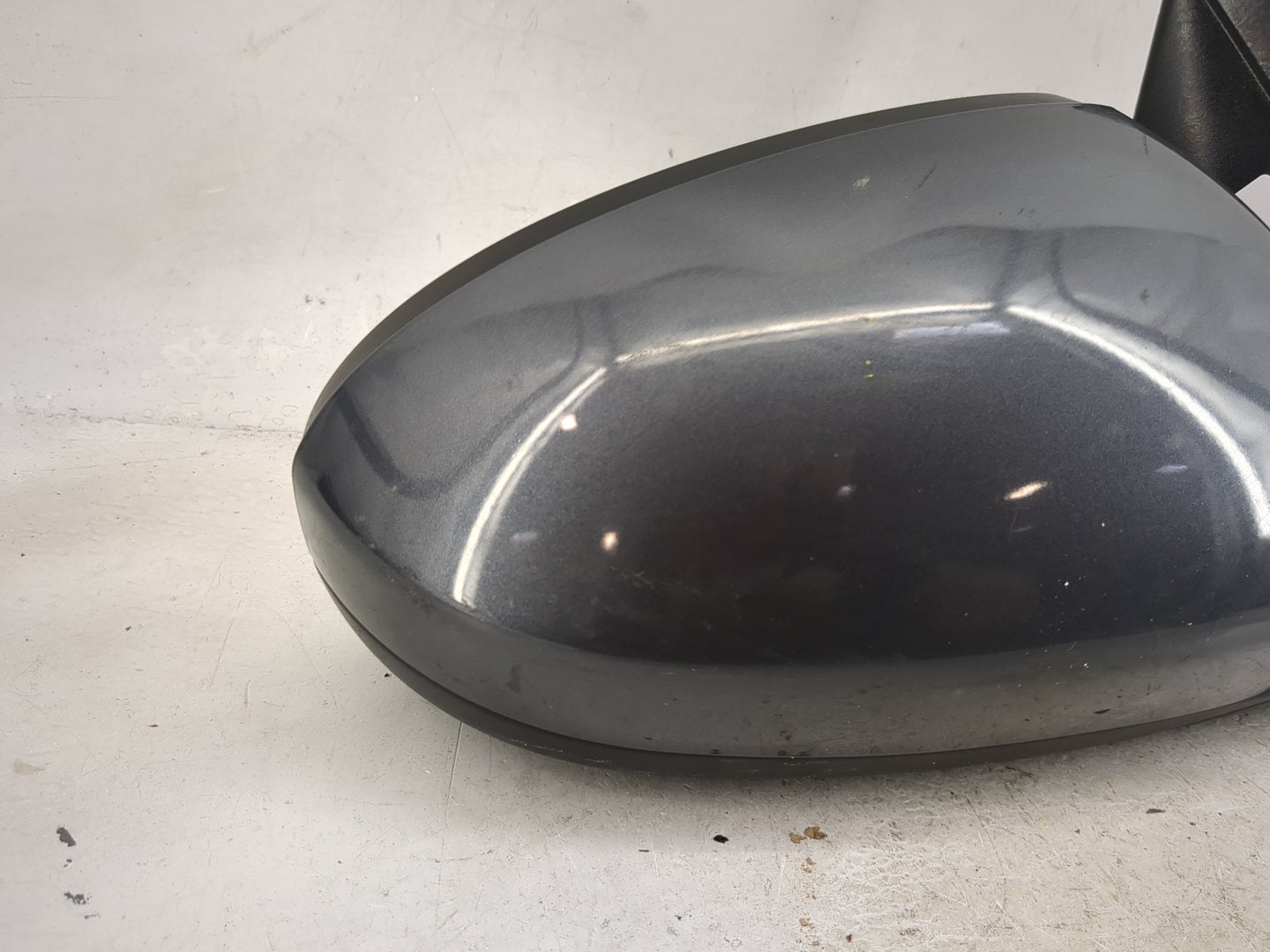 2016-2018 Hyundai Tucson Passenger Side View Mirror - Right Door Mirror OEM Used - Oemusedautoparts1.com