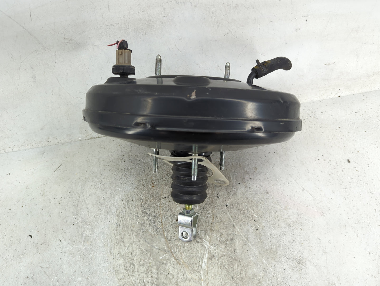2016-2018 Hyundai Tucson Power Brake Booster Oem 1489614 - Oemusedautoparts1.com