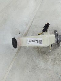 2016-2021 Hyundai Tucson Brake Master Cylinder 1490779 - Oemusedautoparts1.com