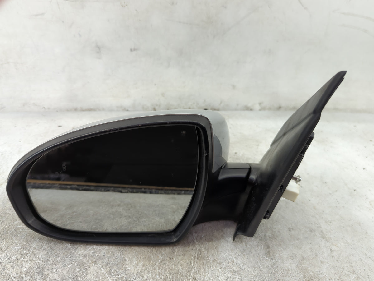 2016-2018 Hyundai Tucson Driver Side View Mirror - Left Door Mirror OEM Used - Oemusedautoparts1.com