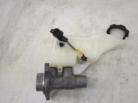 2016-2021 Hyundai Tucson Brake Master Cylinder 1518279 - Oemusedautoparts1.com