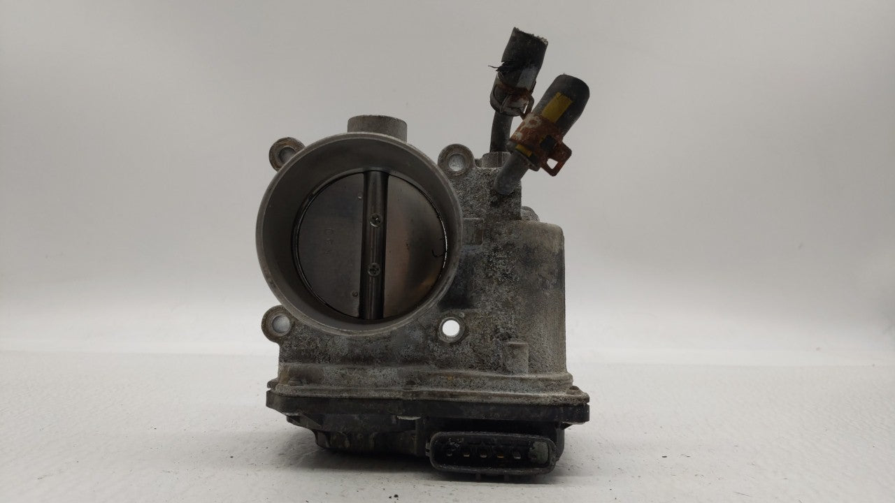 2014-2018 Hyundai Tucson Throttle Body P/N:35100-2E000 Fits Fits 2011 2012 2013 2014 2015 2016 2017 2018 2019 OEM Used Auto 