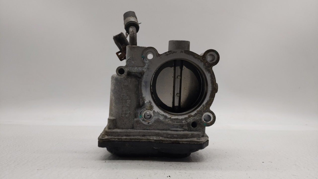 2014-2018 Hyundai Tucson Throttle Body P/N:35100-2E000 Fits Fits 2011 2012 2013 2014 2015 2016 2017 2018 2019 OEM Used Auto 