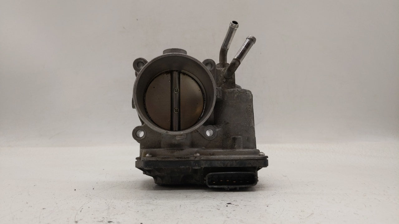 2014-2018 Hyundai Tucson Throttle Body P/N:35100-2E000 Fits Fits 2011 2012 2013 2014 2015 2016 2017 2018 2019 OEM Used Auto 