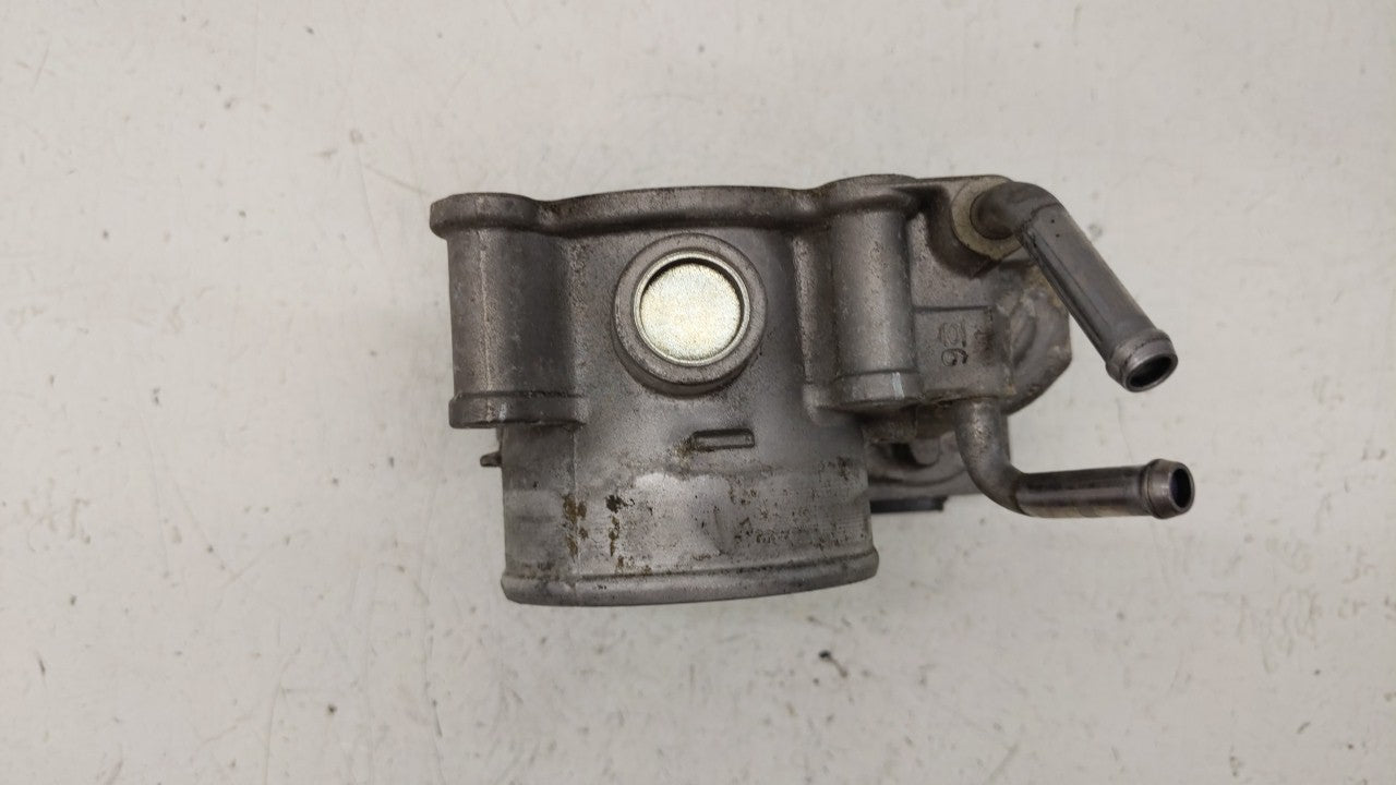 2014-2018 Hyundai Tucson Throttle Body P/N:35100-2E000 Fits Fits 2011 2012 2013 2014 2015 2016 2017 2018 2019 OEM Used Auto 