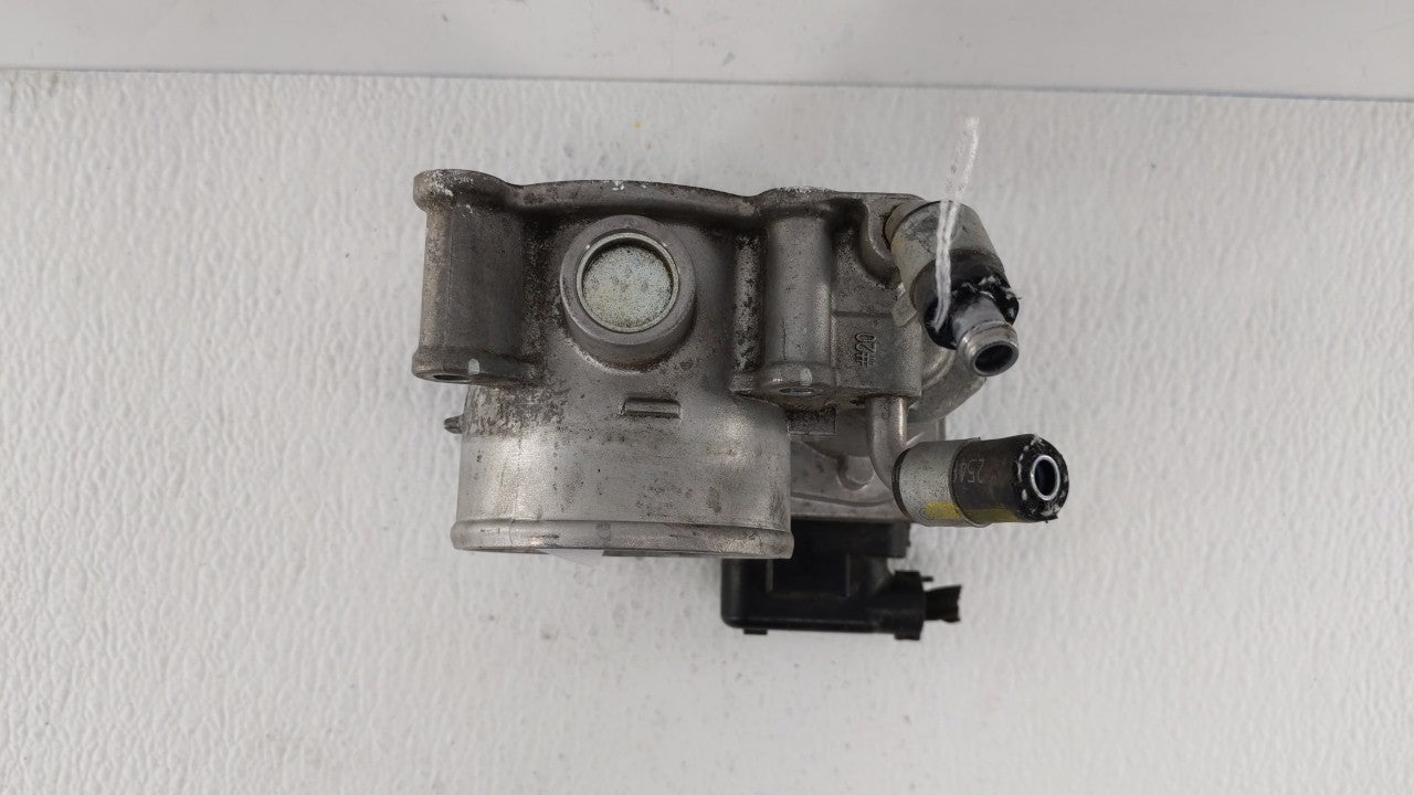 2014-2018 Hyundai Tucson Throttle Body P/N:35100-2E000 Fits Fits 2011 2012 2013 2014 2015 2016 2017 2018 2019 OEM Used Auto 