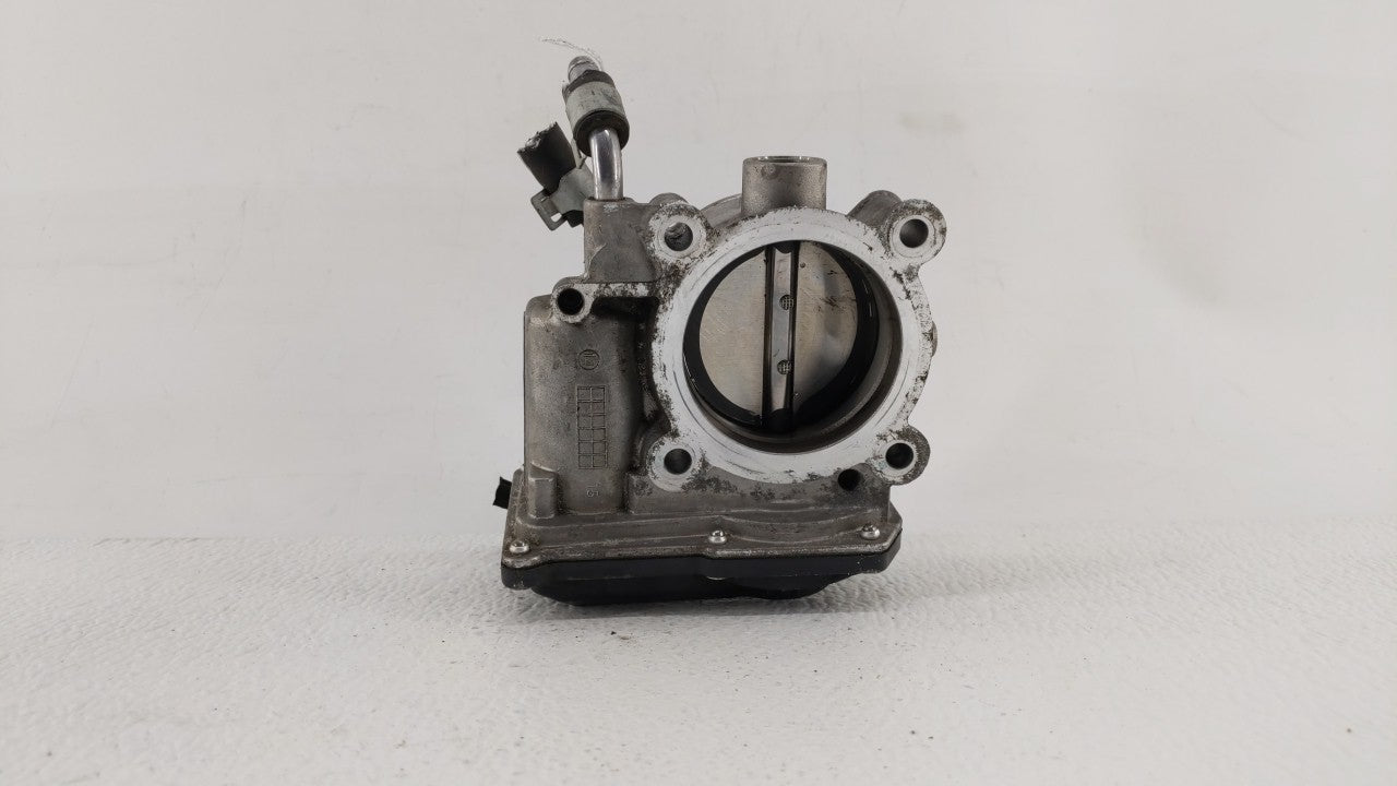 2014-2018 Hyundai Tucson Throttle Body P/N:35100-2E000 Fits Fits 2011 2012 2013 2014 2015 2016 2017 2018 2019 OEM Used Auto 