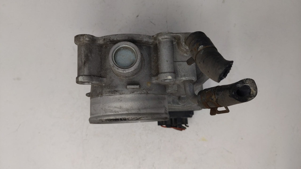 2014-2018 Hyundai Tucson Throttle Body P/N:35100-2E000 Fits Fits 2011 2012 2013 2014 2015 2016 2017 2018 2019 OEM Used Auto 