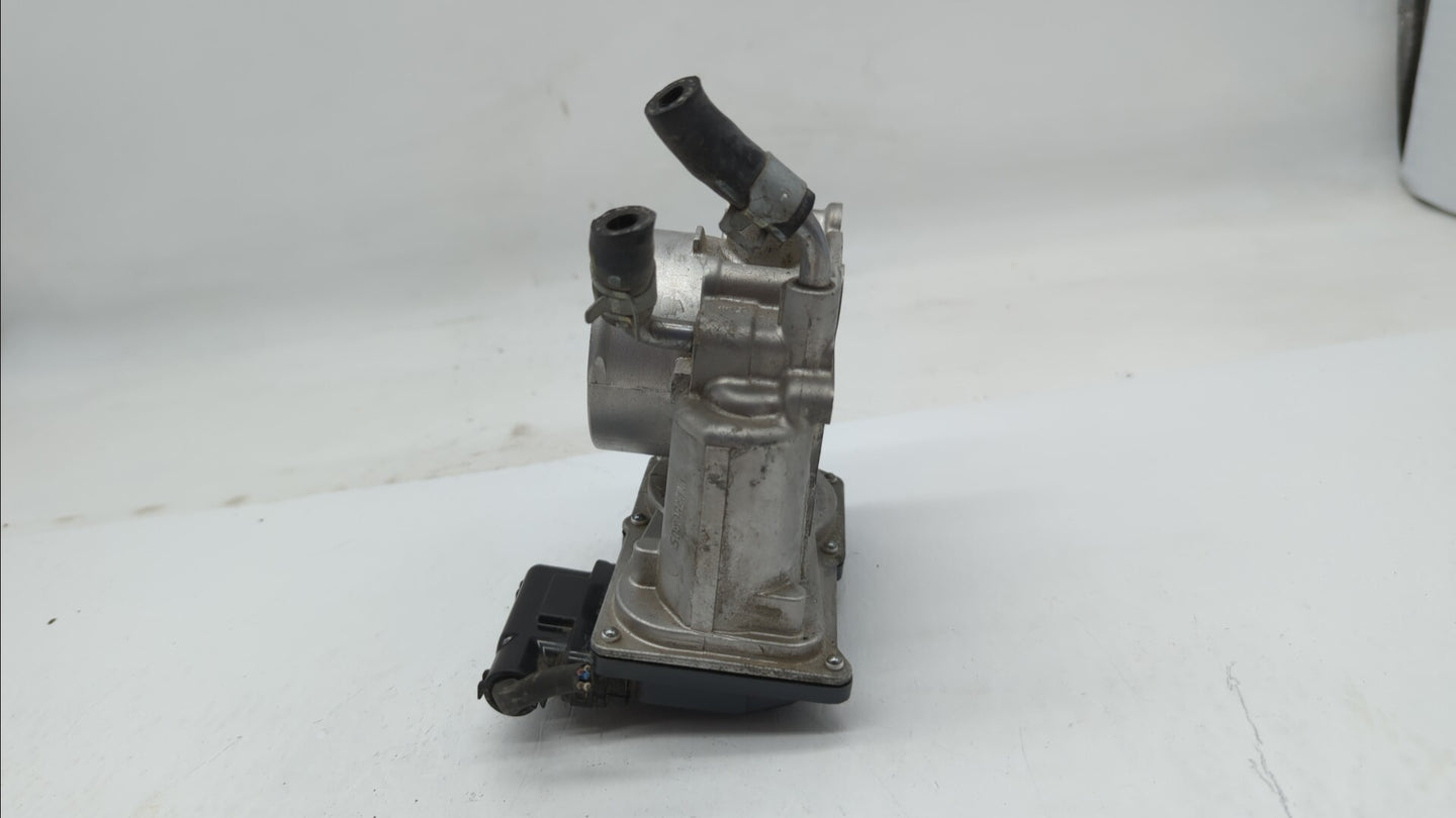 2014-2018 Hyundai Tucson Throttle Body P/N:35100-2E710 35100-2E000 Fits Fits 2011 2012 2013 2014 2015 2016 2017 2018 2019 OE