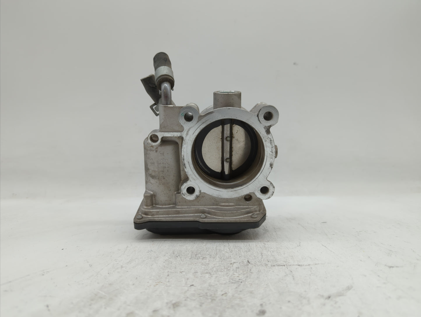 2014-2018 Hyundai Tucson Throttle Body P/N:35100-2E000 1302150124 Fits Fits 2011 2012 2013 2014 2015 2016 2017 2018 2019 OEM