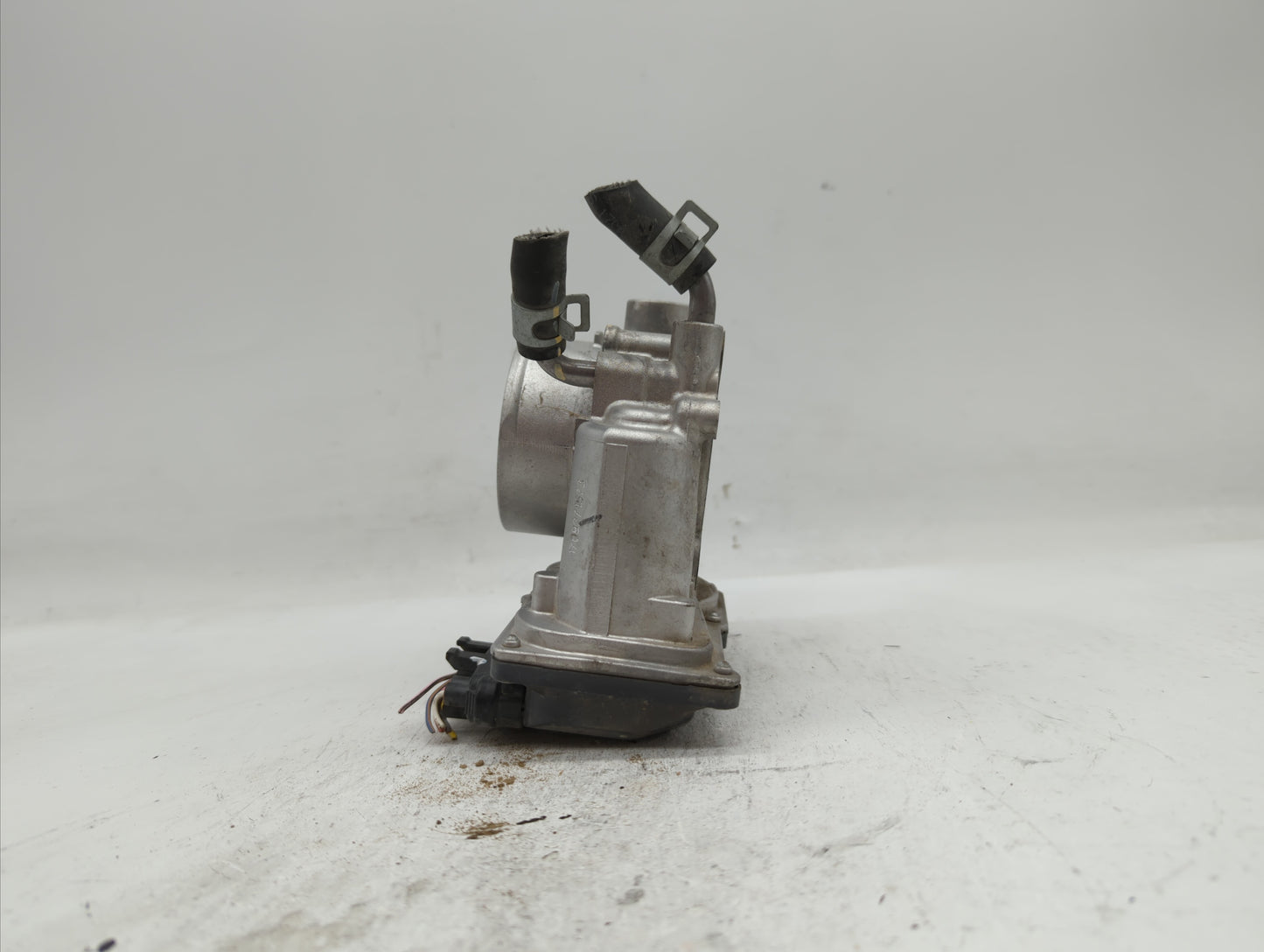 2014-2018 Hyundai Tucson Throttle Body P/N:35100-2E000 1302150124 Fits Fits 2011 2012 2013 2014 2015 2016 2017 2018 2019 OEM