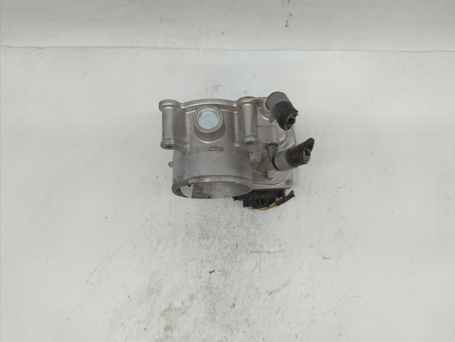 2014-2018 Hyundai Tucson Throttle Body P/N:35100-2E000 1302150124 Fits Fits 2011 2012 2013 2014 2015 2016 2017 2018 2019 OEM