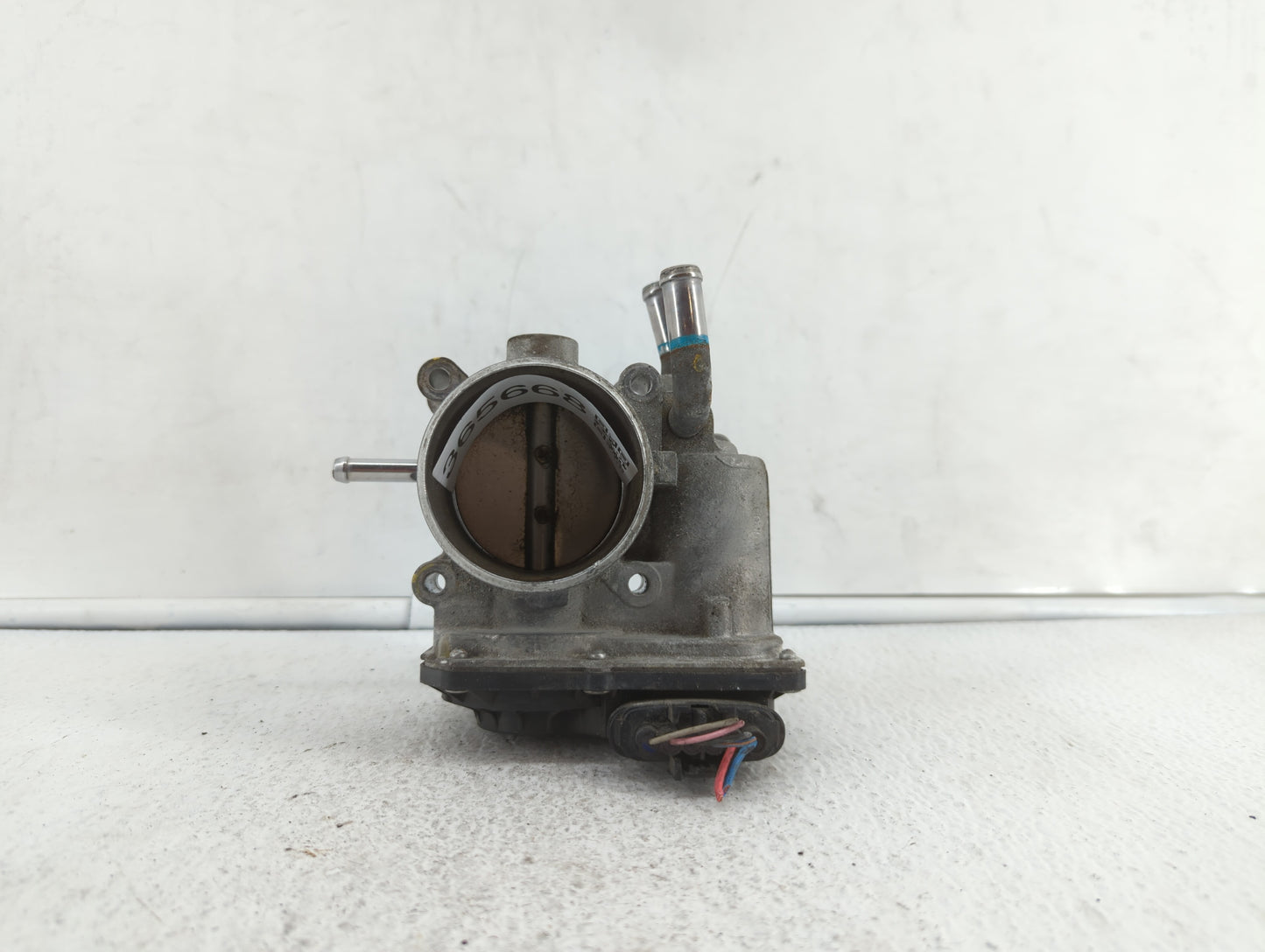2016-2018 Hyundai Tucson Throttle Body P/N:35100-2B340 Fits Fits 2015 2016 2017 2018 2019 OEM Used Auto Parts - Oemusedautop