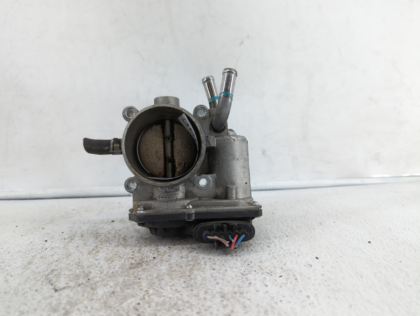 2016-2018 Hyundai Tucson Throttle Body P/N:35100-2B340 Fits Fits 2015 2016 2017 2018 2019 OEM Used Auto Parts - Oemusedautop