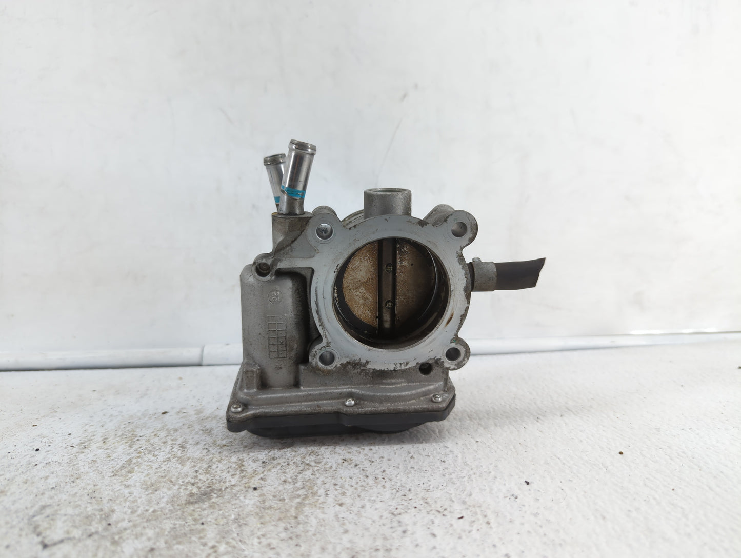 2016-2018 Hyundai Tucson Throttle Body P/N:35100-2B340 Fits Fits 2015 2016 2017 2018 2019 OEM Used Auto Parts - Oemusedautop