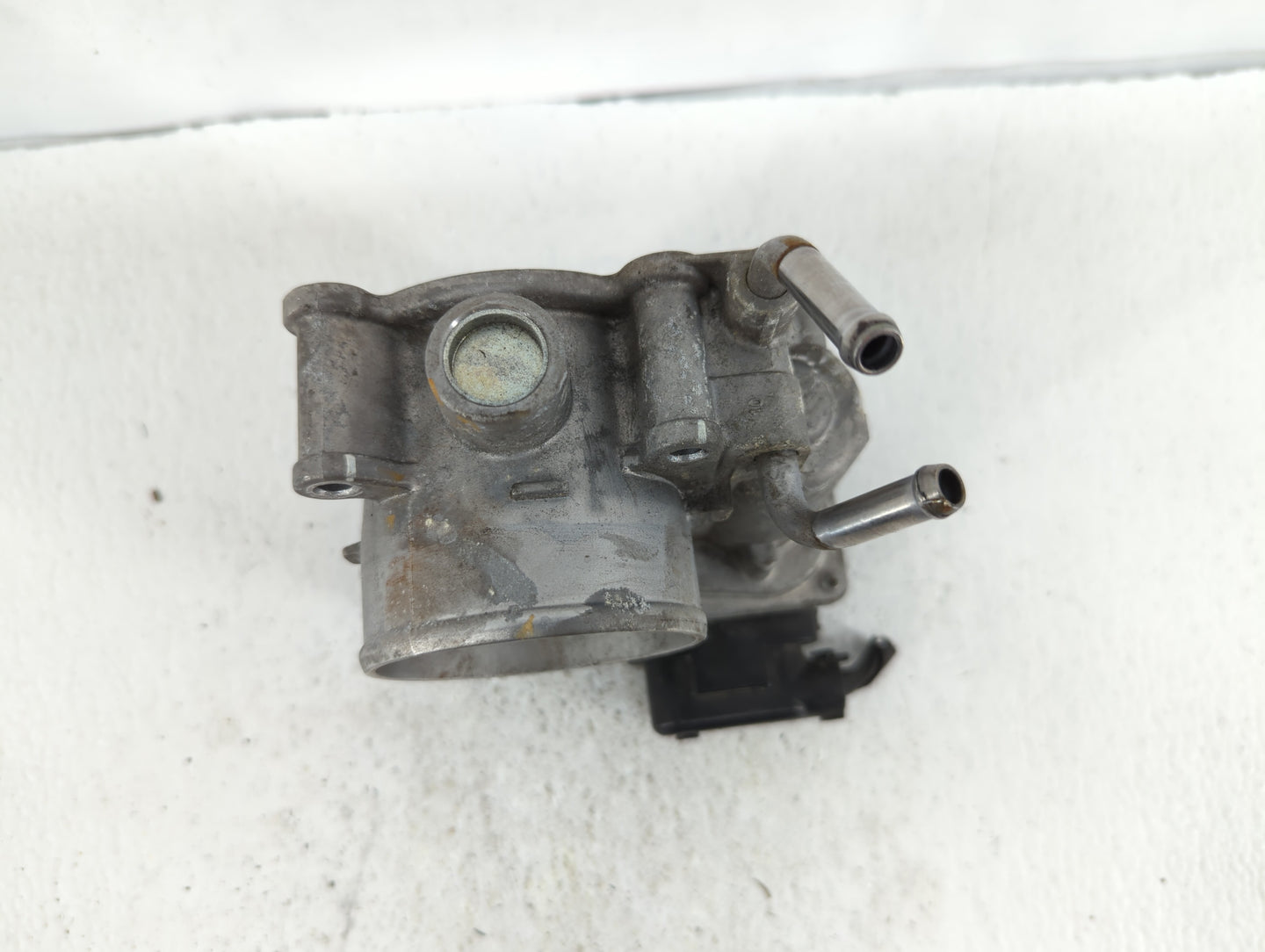 2014-2018 Hyundai Tucson Throttle Body P/N:35100-2E000 1302150124 Fits Fits 2011 2012 2013 2014 2015 2016 2017 2018 2019 OEM