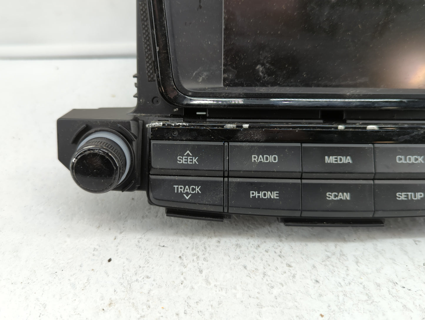 2016-2017 Hyundai Tucson Am Fm Cd Player Radio Receiver - Oemusedautoparts1.com