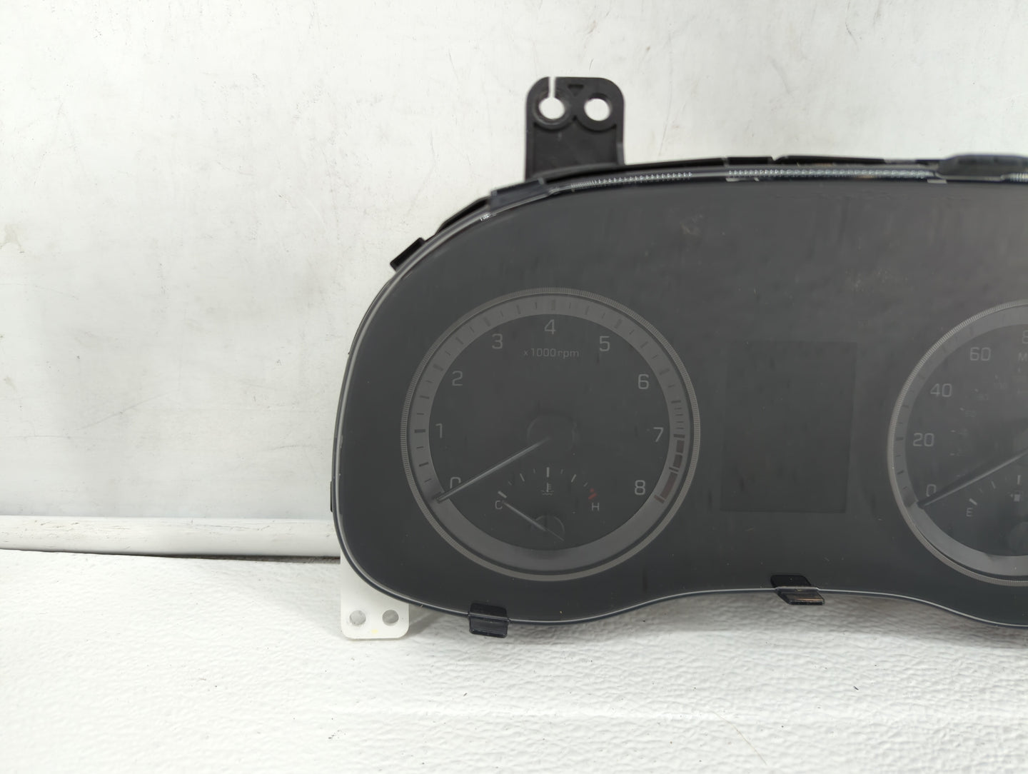 2016-2017 Hyundai Tucson Instrument Cluster Speedometer Gauges P/N:94011-2V331 94001-D3180, 94001-D3181 Fits Fits 2016 2017 