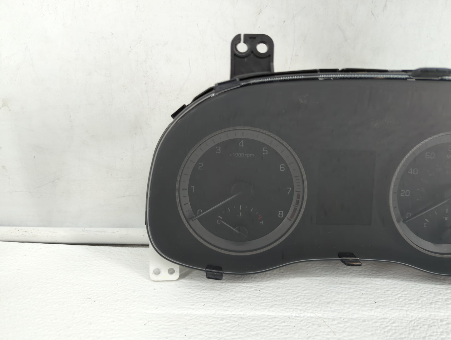 2016-2017 Hyundai Tucson Instrument Cluster Speedometer Gauges P/N:94011-2V331 94001-D3180, 94001-D3181 Fits Fits 2016 2017 