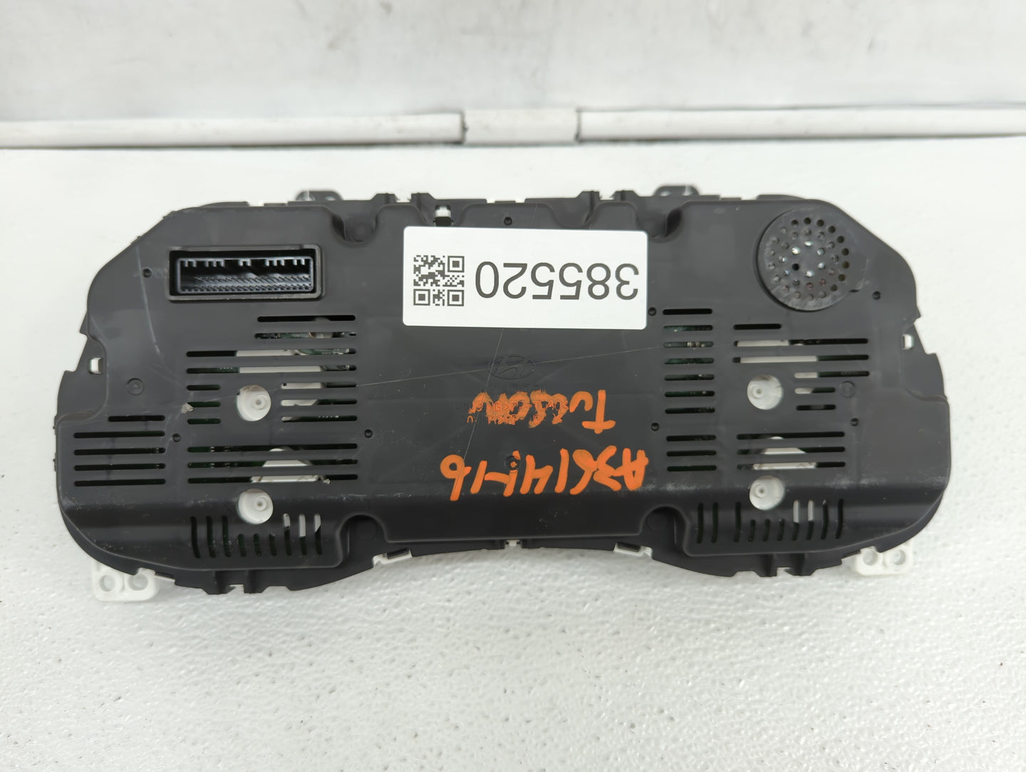 2016-2017 Hyundai Tucson Instrument Cluster Speedometer Gauges P/N:94011-2V331 94001-D3180, 94001-D3181 Fits Fits 2016 2017 