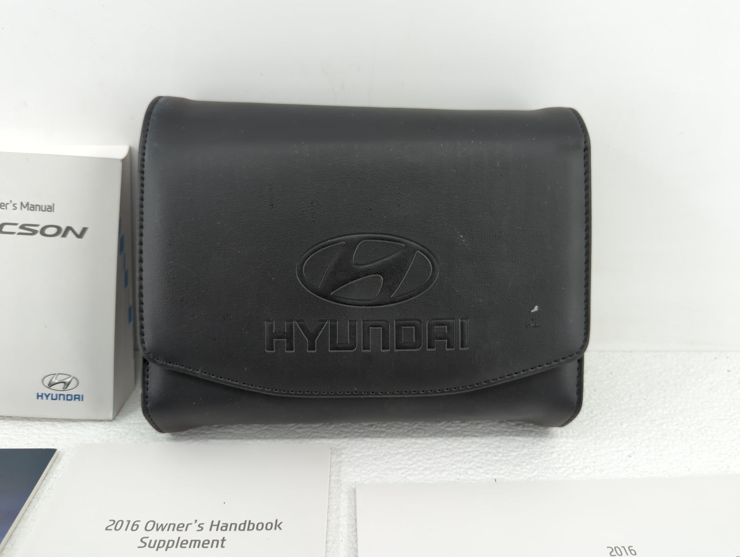 2016 Hyundai Tucson Owners Manual Book Guide OEM Used Auto Parts - Oemusedautoparts1.com