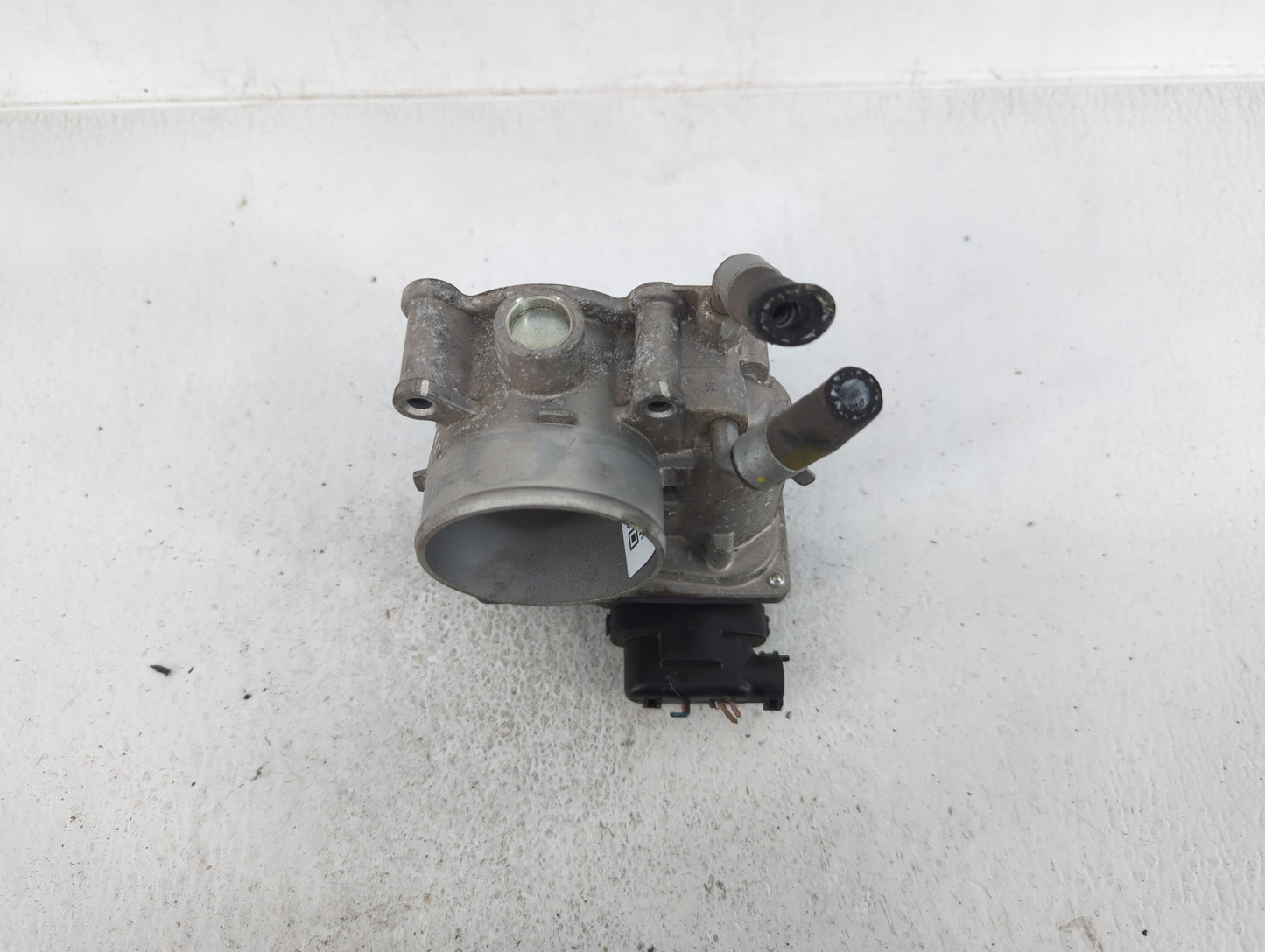 2014-2021 Hyundai Tucson Throttle Body P/N:35100-2E000 35100-2E710 Fits OEM Used Auto Parts - Oemusedautoparts1.com