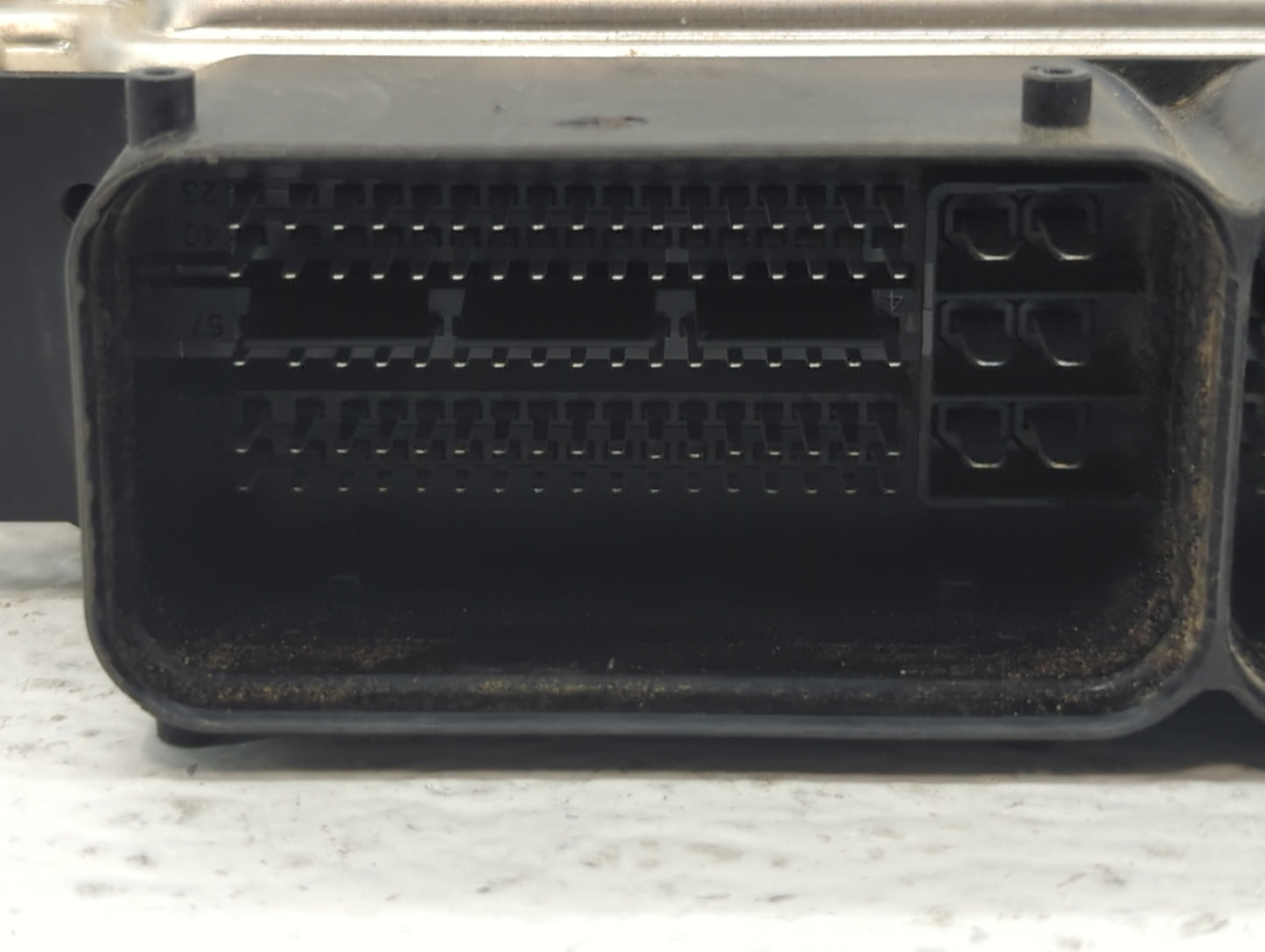 2016-2018 Hyundai Tucson PCM Engine Control Computer ECU ECM PCU OEM P/N:39133-2ETA6 39133-2ETA8 Fits Fits 2016 2017 2018 OE