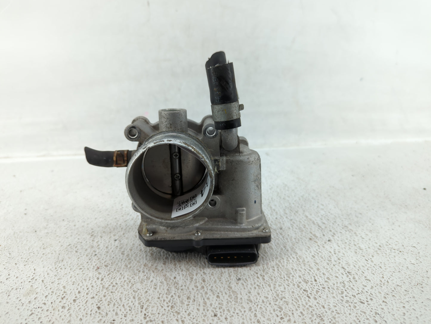 2016-2018 Hyundai Tucson Throttle Body P/N:35100-2B340 Fits Fits 2015 2016 2017 2018 2019 2020 2021 2022 OEM Used Auto Parts
