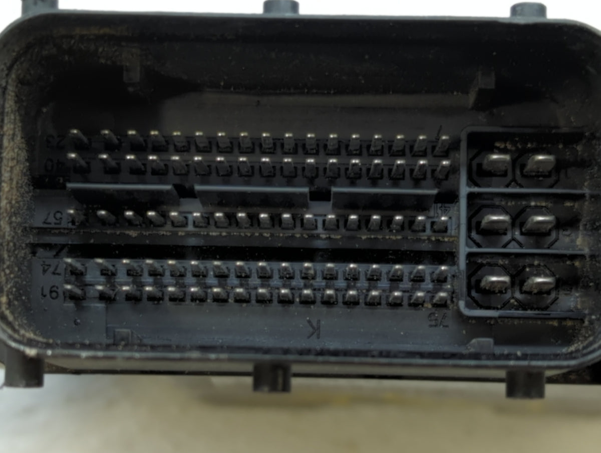 2016-2018 Hyundai Tucson PCM Engine Control Computer ECU ECM PCU OEM P/N:39133-2ETA0 Fits 2016 2017 2018 OEM Used Auto Parts