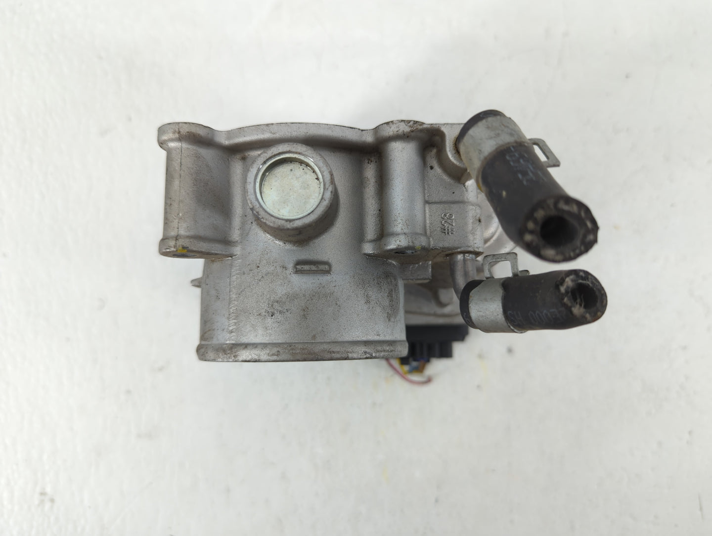 2014-2021 Hyundai Tucson Throttle Body P/N:35100-2E000 Fits Fits 2011 2012 2013 2014 2015 2016 2017 2018 2019 2020 2021 OEM 