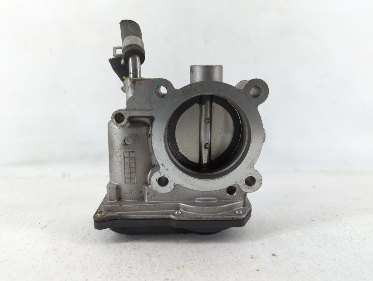 2014-2021 Hyundai Tucson Throttle Body P/N:35100-2E000 Fits Fits 2011 2012 2013 2014 2015 2016 2017 2018 2019 2020 2021 OEM 