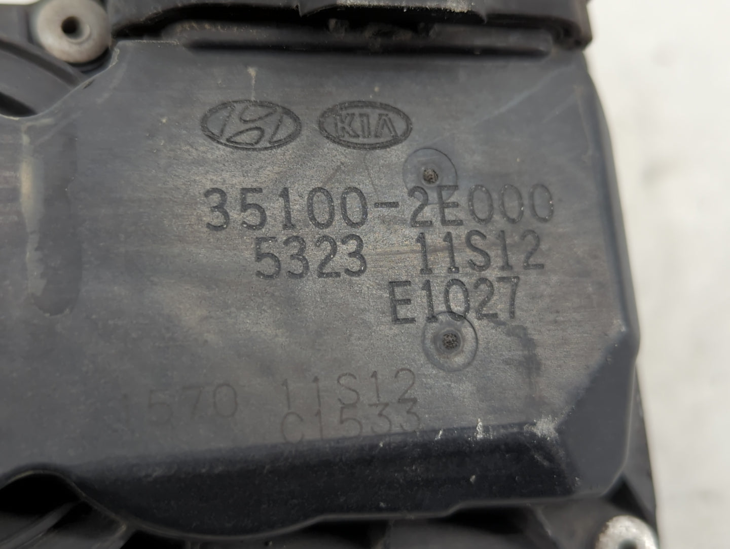 2014-2021 Hyundai Tucson Throttle Body P/N:35100-2E000 Fits Fits 2011 2012 2013 2014 2015 2016 2017 2018 2019 2020 2021 OEM 